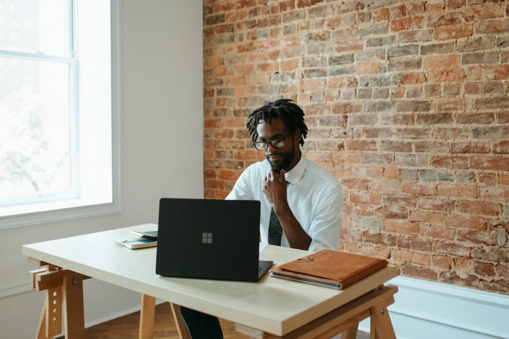 IT Consulting & Contracts